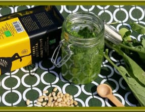 Pesto de fanes de radis