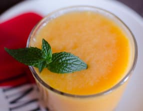 Soupe fraîche de melon au miel