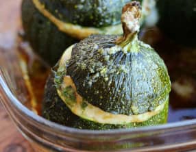 Courgettes bio rondes farce fine au poulet