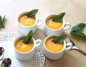 Gaspacho de melon à la menthe