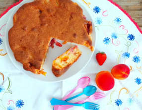 Gâteau abricots fraises