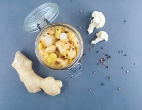 Pickles de chou-fleur au gingembre