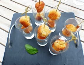 Billes de mozzarella panées