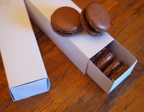 Macarons tout chocolat et chocolat framboises