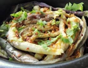 Aubergine effilochée à la vapeur