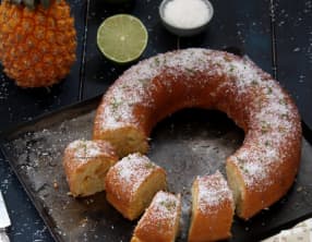Gâteau à l'ananas et à la noix de coco