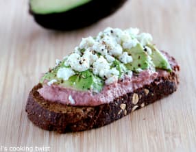 Avocado toast à la betterave