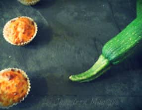 Mini muffins de courgette au pesto