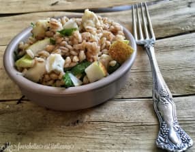 Salade de petit épeautre aux poires et gorgonzola