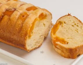 Gâteau du matin aux abricots et à la vanille