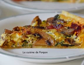 Feuilleté de fanes de betteraves rouges, champignons et chorizo