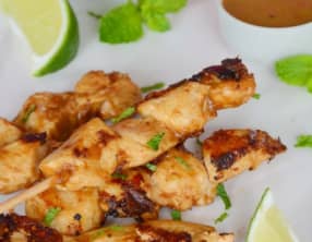 Brochettes de poulet sauce satay