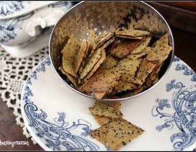 Biscuits apéritifs à la farine de pois chiches