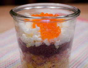 Verrine mimosa aux crevettes et à la tapenade