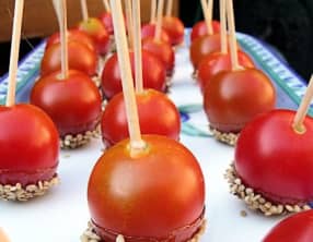 Tomates cerises au caramel et sésame