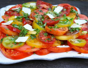 Salade de tomates anciennes