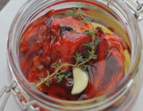Poivrons rouges confits à l'huile d'olive