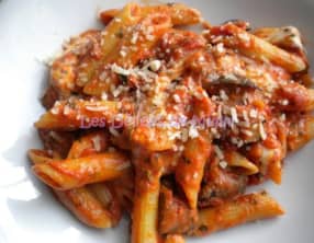 Pâtes aux tomates, aubergines et mozzarella de Jamie Oliver