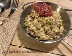Risotto à la coppa et aux pistaches