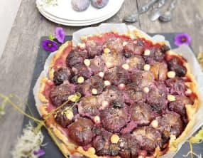 Tarte aux figues noires de Provence et à la noisette
