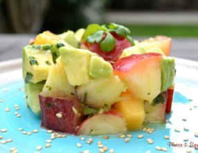 Salade de nectarine, avocat et coriandre