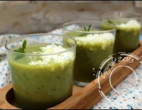 Soupe froide de courgette et feta