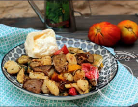 Salade de gnocchi aux légumes d’été grillés et burrata