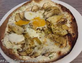 Tortillas façon pizza, champignons-mozzarella-origan