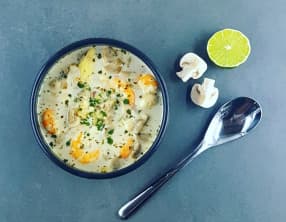 Soupe crevettes-coco aux saveurs thaï
