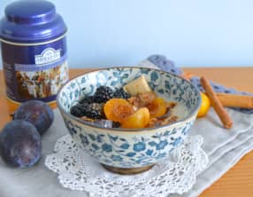Porridge aux mirabelles et mûres sauvages