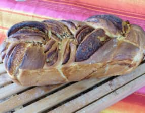 Brioche feuilletée et tressée à la pâte à tartiner