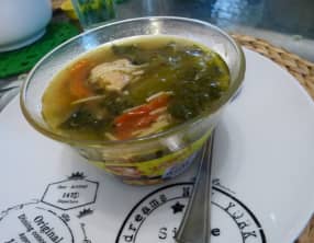 Soupe de poulet à la citronnelle
