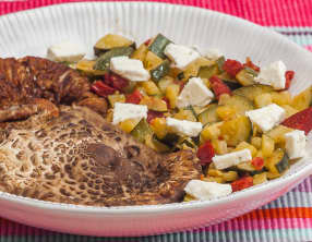 Coulemelles poêlées aux courgettes, chorizo et fêta