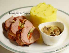 Filet mignon farci aux poivrons doux et amandes