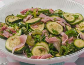 Salade de courgettes, jambon et céleri