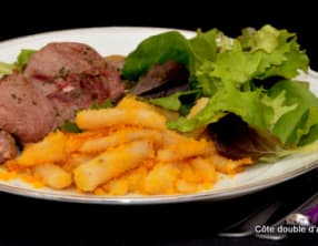 Côte d’agneau St-George grillée et ses salsifis sautés