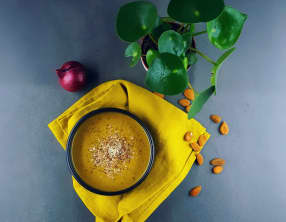 Soupe à la patate douce et à l'oseille