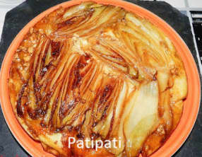 Tatin d'endives aux fromage de noix et morceaux de noix