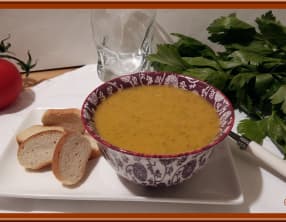 Velouté de tomates, céleri et pommes de terre