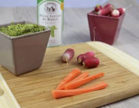 Dips de légumes et pesto de fanes de radis