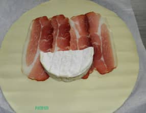 Avis de recherche: disparition d'un fromage de Normandie et de son copain le jambon fumé