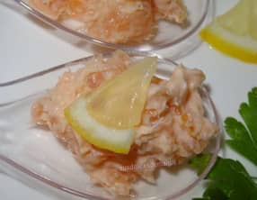 Cuillères apéritives aux saumons et crème citronnée