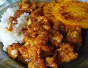 Butternut, chou-fleur et tempeh à la sauce teriyaki aux dattes