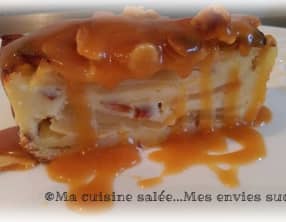Cake pommes, amandes, caramel beurre salé