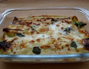 Crêpes aux asperges gratinées au parmesan