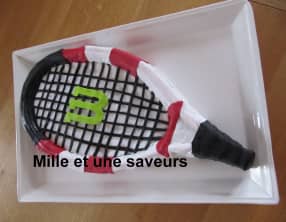 Raquette de tennis ganache chocolat recouverte de pâte à sucre