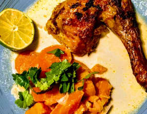 Poulet rôti à la mode colombo et ses légumes au lait de coco