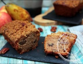 Crumble cake à la poire et à l’amaretto d'après Yotam Ottolenghi