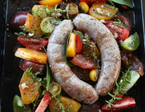 Tomates cerises et saucisses au four de Jamie Oliver