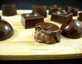 Pralines au caramel ou chocolats fourrés